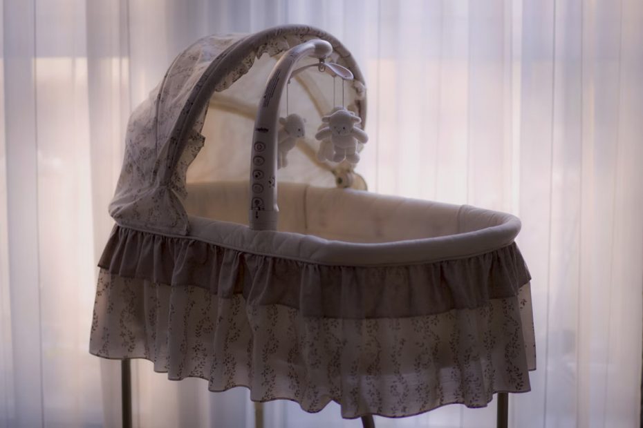how to clean a bassinet that doesnt come apart